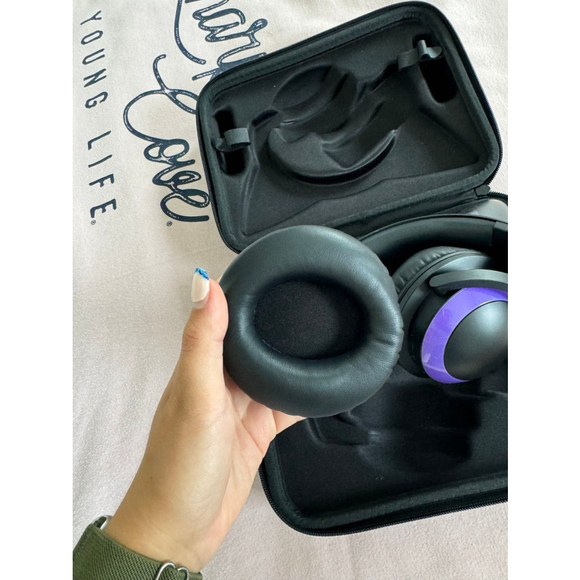 Headphones - Picture 4 of 6